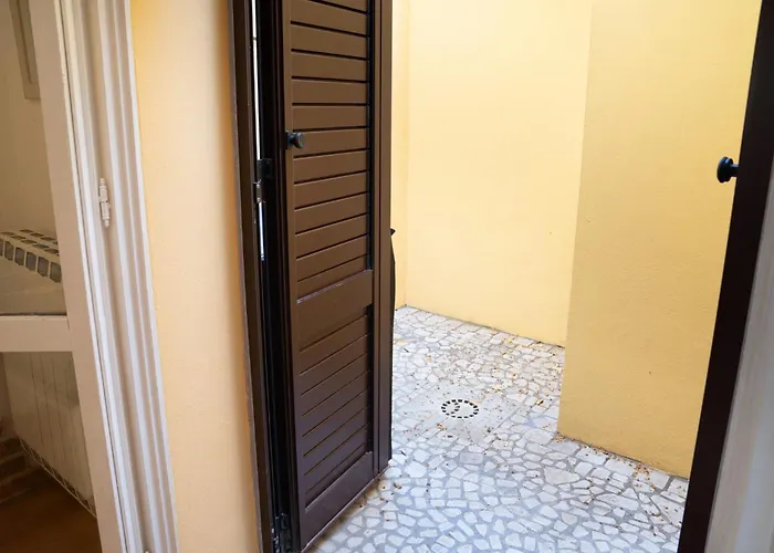 Guesthost - Cozy In The Heart Of Apartment *